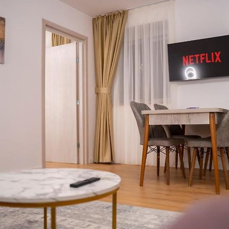 Coban Residence - A3 - Scandinavian Apartment Brasov Luaran gambar