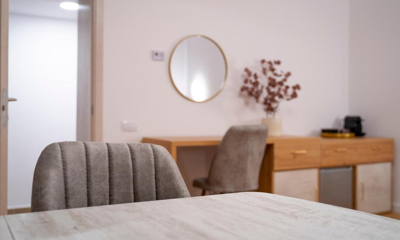 Coban Residence - A3 - Scandinavian Apartment Brasov Luaran gambar