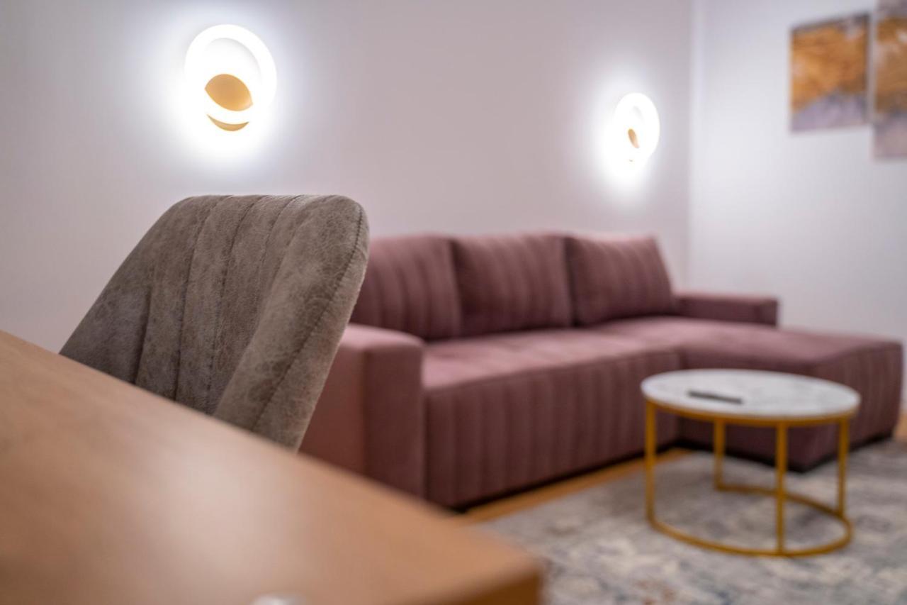 Coban Residence - A3 - Scandinavian Apartment Brasov Luaran gambar
